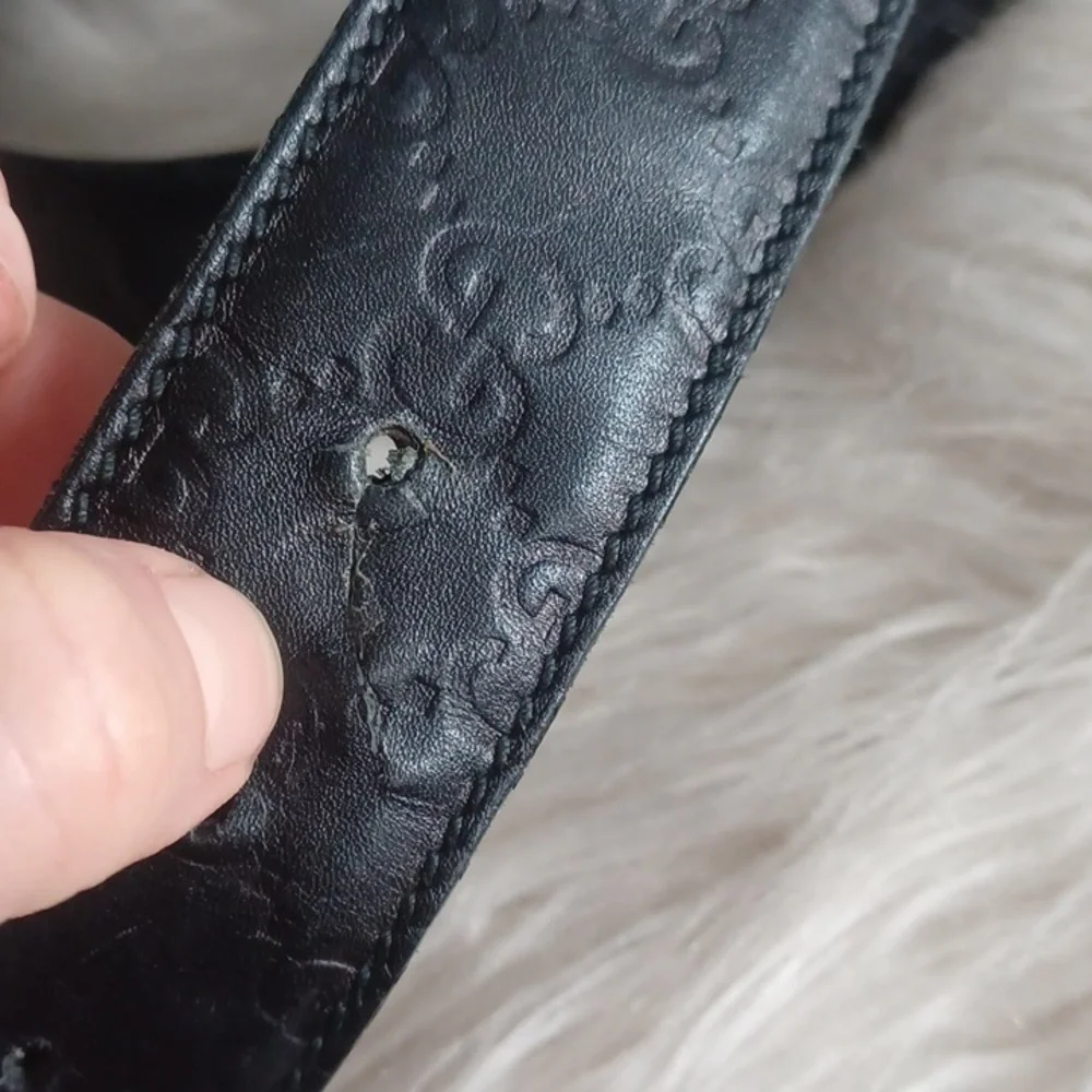 Gucci pre owned